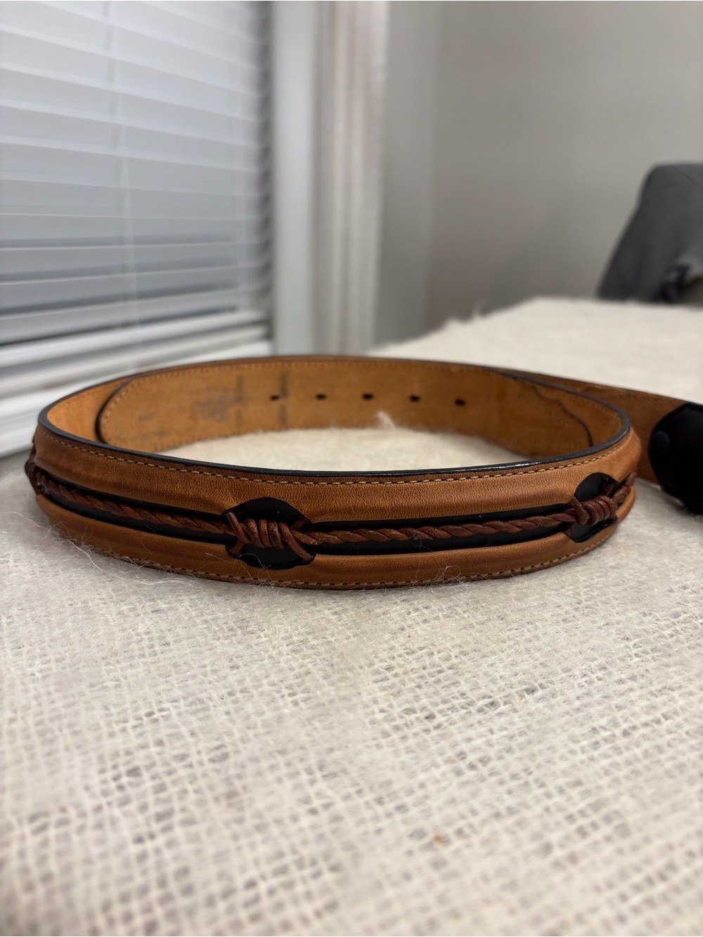 Justin Fenced In belt strap Brown leather with barbed wire Size 34